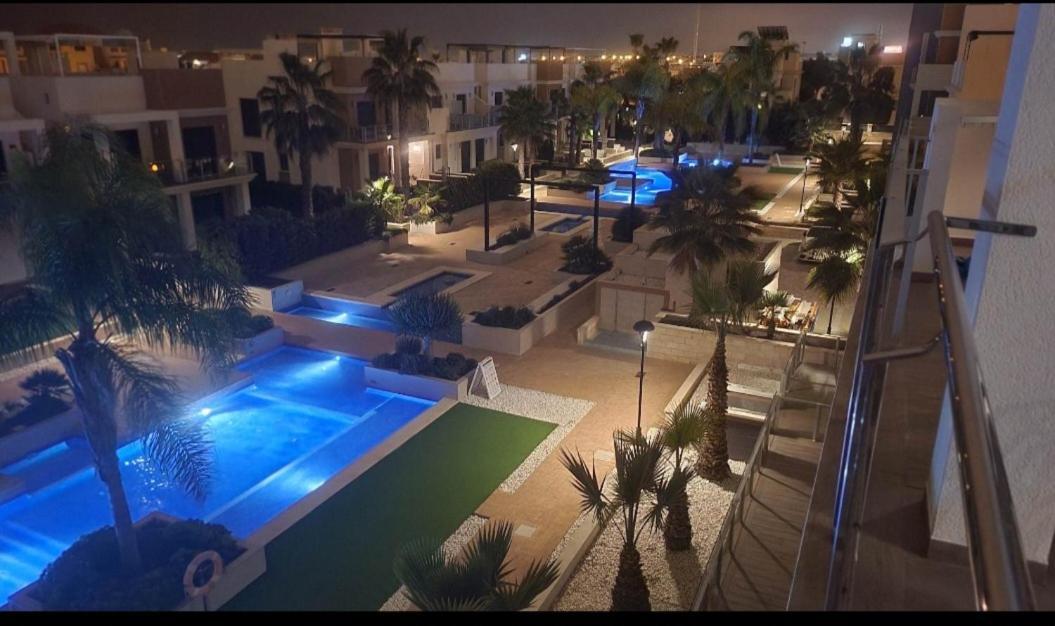 Zenia Beach Оріуела Екстер'єр фото